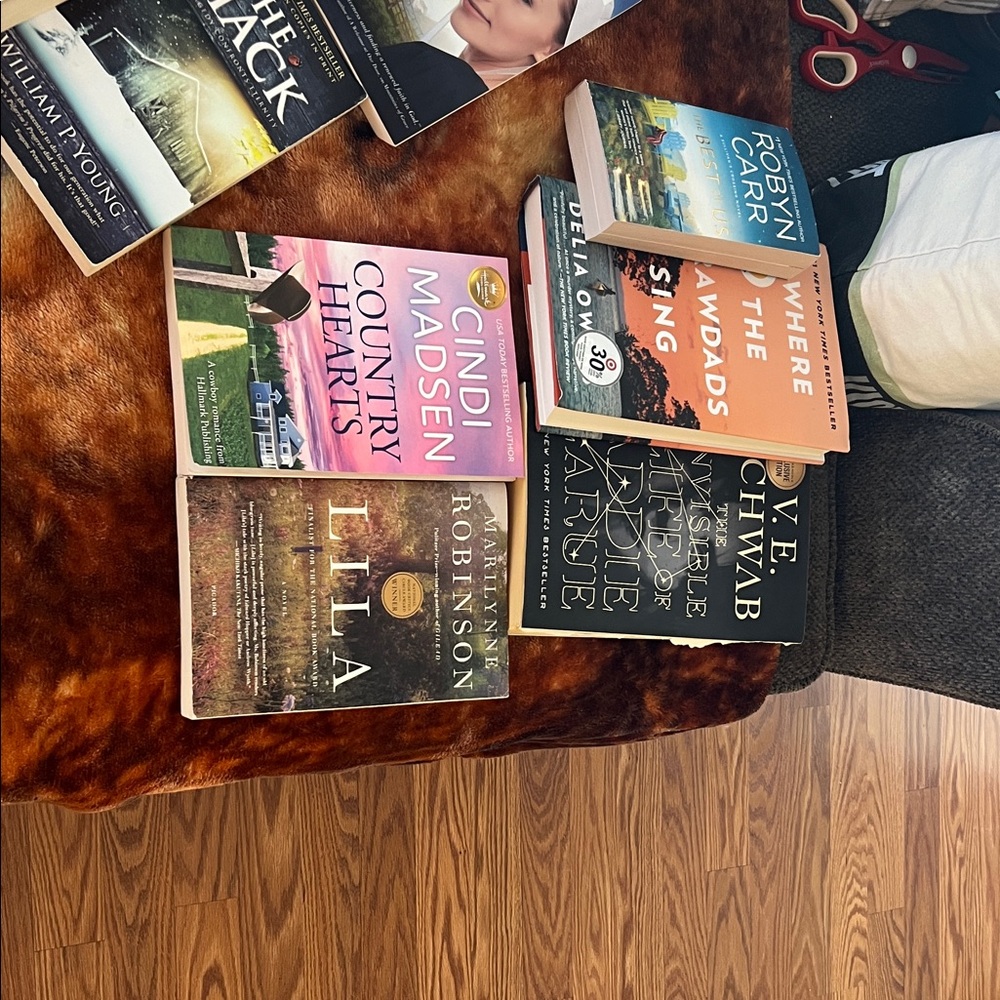 Diverse Book Collection - Picture 2 of 2